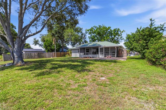 5031 PRESTON WAY, Sarasota, FL 34232