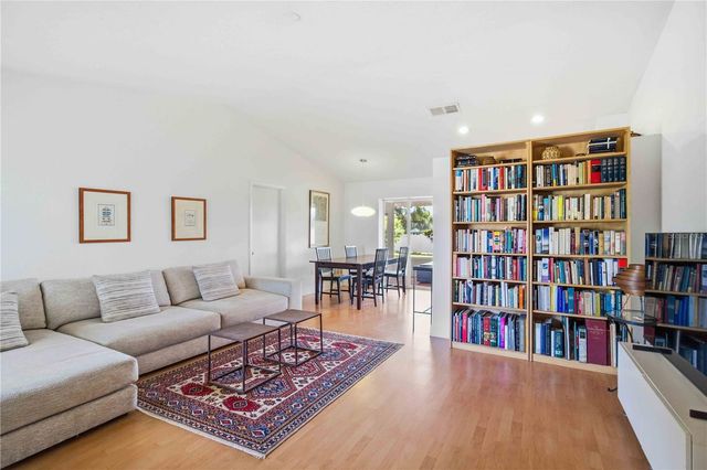 5031 PRESTON WAY, Sarasota, FL 34232