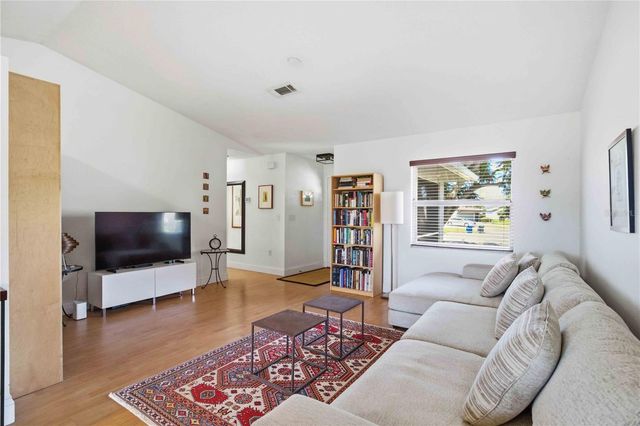 5031 PRESTON WAY, Sarasota, FL 34232