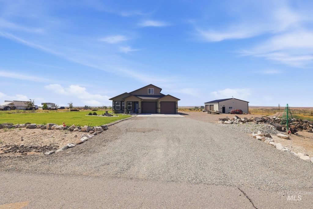 178 E Syringa Loop, Shoshone, ID 83352 photo 2