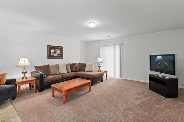 5059 Mount Hope Drive, Winston-salem, NC 27107