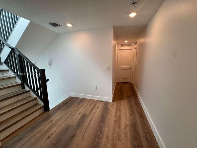 8200 NW 43rd St, Doral, FL 33166