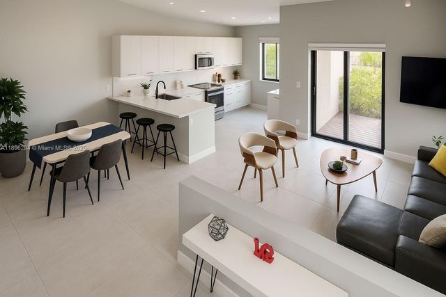 8200 NW 43rd St, Doral, FL 33166