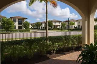 8200 NW 43rd St, Doral, FL 33166