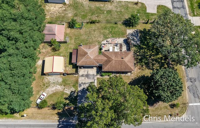 180 S Wolf Lake Road, Muskegon, MI 49442