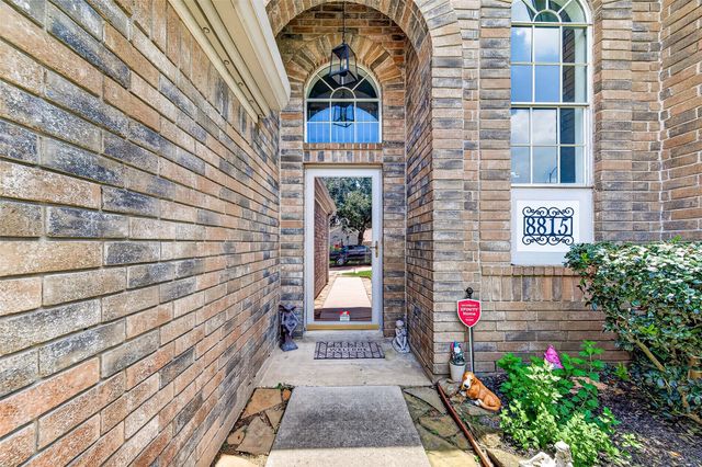8815 Driftstone Drive, Spring, TX 77379