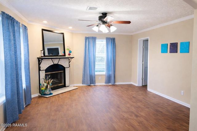 206 Windcreek Lane, Youngsville, LA 70592