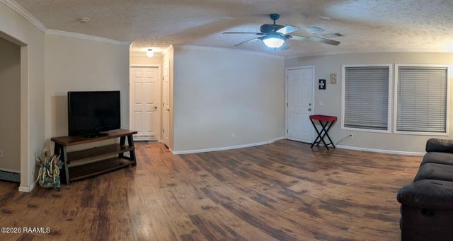 206 Windcreek Lane, Youngsville, LA 70592