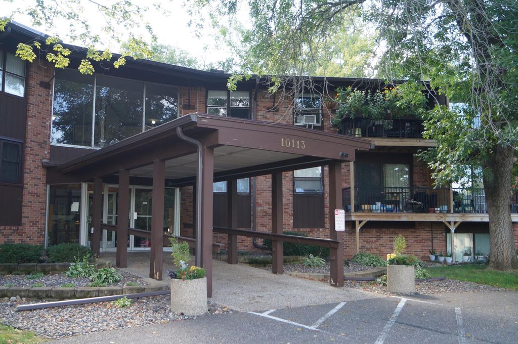 10113 W 34th Street 338, Hopkins, MN 55305 — exterior