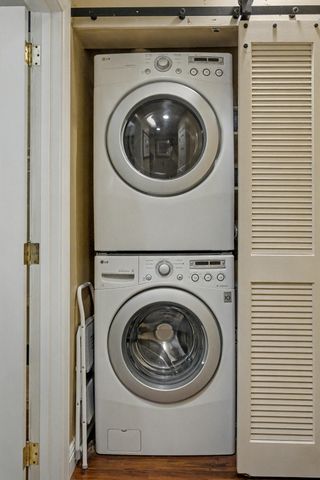 345 W Vine Street 2202, Lexington, KY 40507