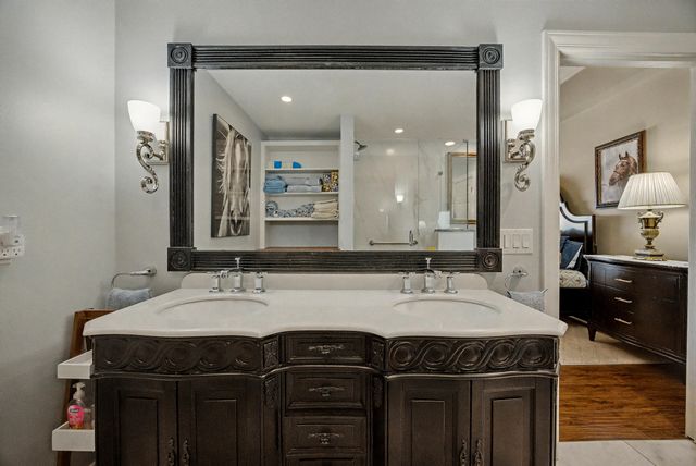 345 W Vine Street 2202, Lexington, KY 40507