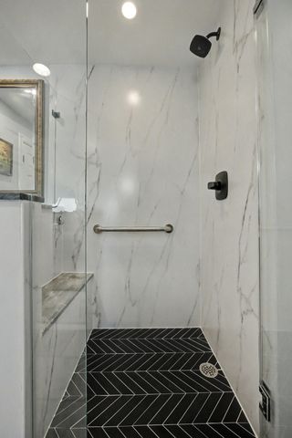 345 W Vine Street 2202, Lexington, KY 40507