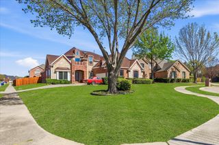 5 Scramble Court, Mansfield, TX 76063