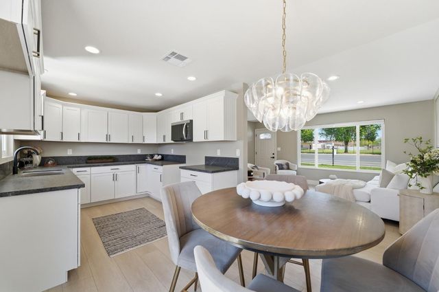 6237 Claus, Riverbank, CA 95367