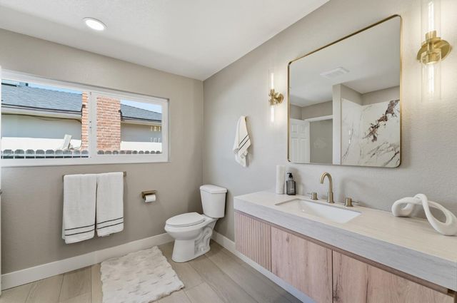 6237 Claus, Riverbank, CA 95367