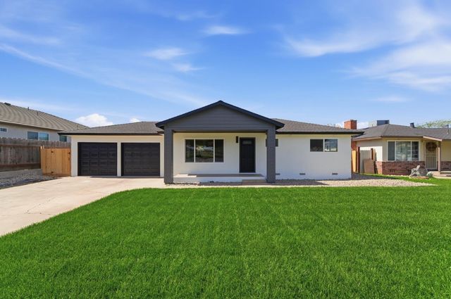 6237 Claus, Riverbank, CA 95367