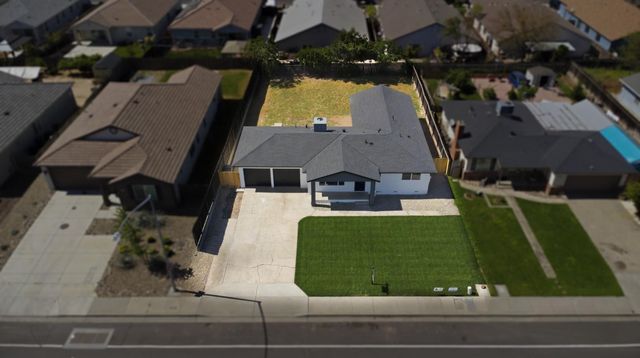 6237 Claus, Riverbank, CA 95367