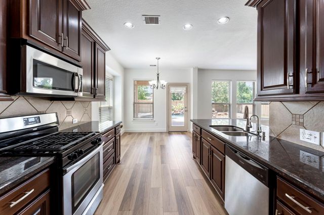 87 Sagamore Ridge Place, Spring, TX 77389