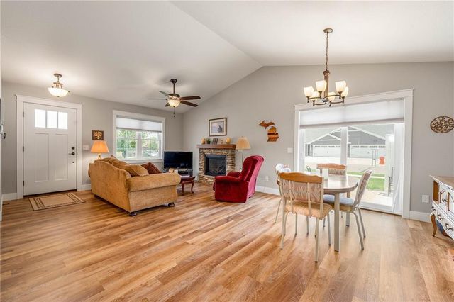 5580 Green Park Drive, Eau Claire, WI 54703