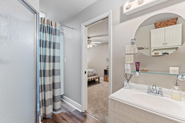 11 E Chateau Estates, Greenbrier, AR 72058