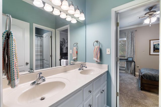 11 E Chateau Estates, Greenbrier, AR 72058