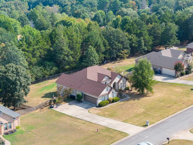 11 E Chateau Estates, Greenbrier, AR 72058