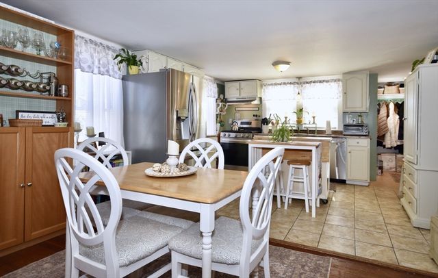 125 Stackhouse Street, Dartmouth, MA 02747