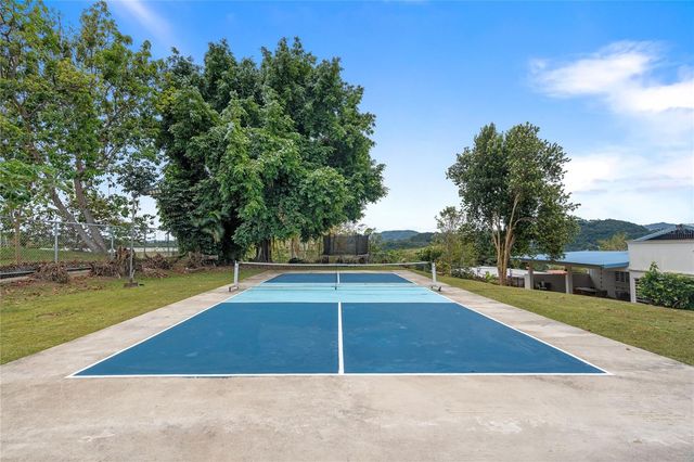 2 SUNSET BLVD, Guaynabo, PR 00969