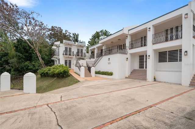 2 SUNSET BLVD, Guaynabo, PR 00969