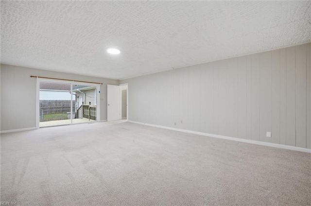 21 Langley AVE, Newport News, VA 23601