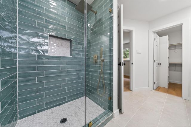 14838 Mcleod Drive, Houston, TX 77060