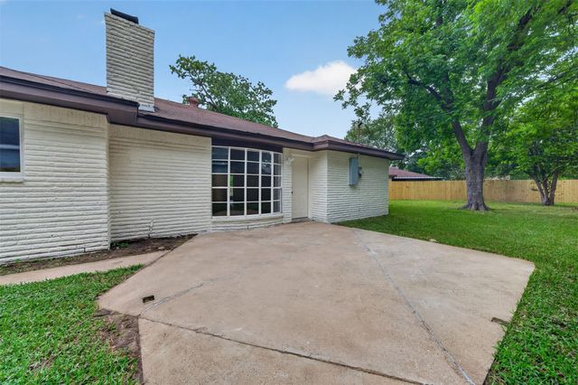 14838 Mcleod Drive, Houston, TX 77060