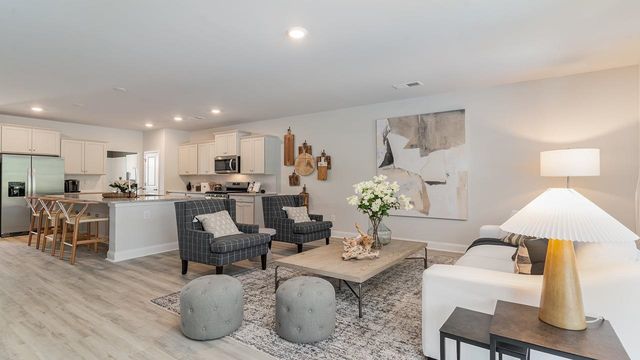 7063 Cinnamon Dr, Conway, SC 29526