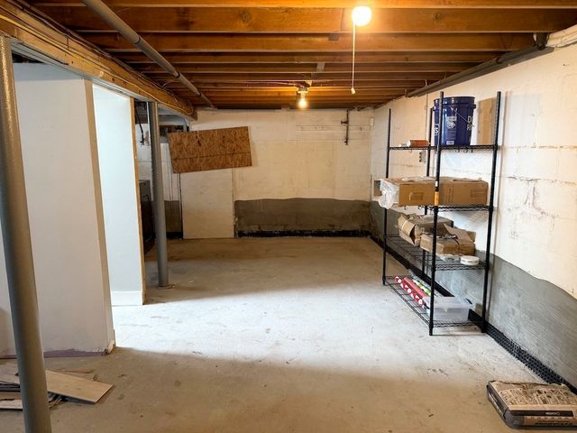 493 Rivet St, New Bedford, MA 02740