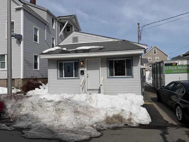 493 Rivet St, New Bedford, MA 02740