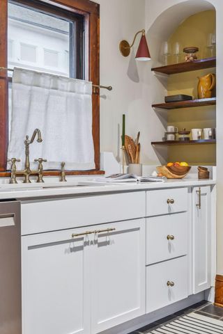 767 Holly Avenue, Saint Paul, MN 55104