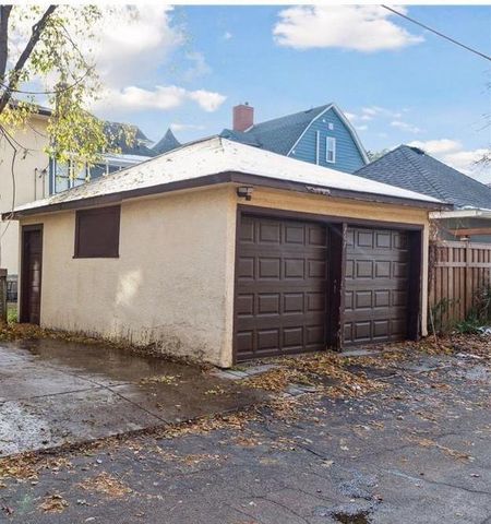 767 Holly Avenue, Saint Paul, MN 55104