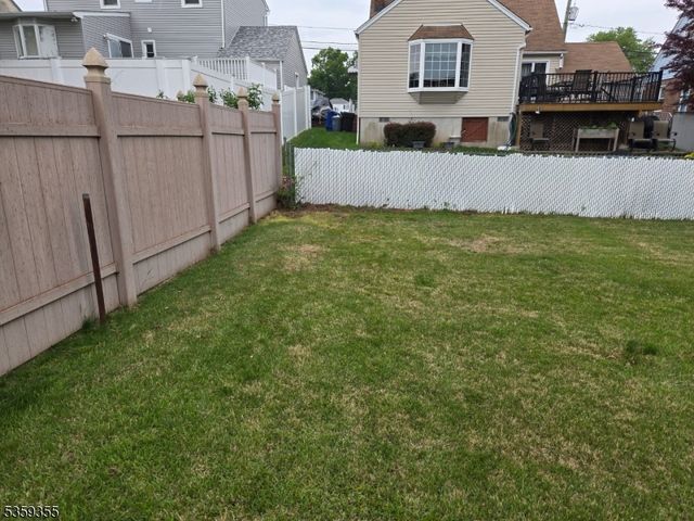 131 Palsa Ave, Elmwood Park Boro, NJ 07407