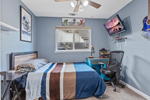 194 W Elm Ave, Galt, CA 95632