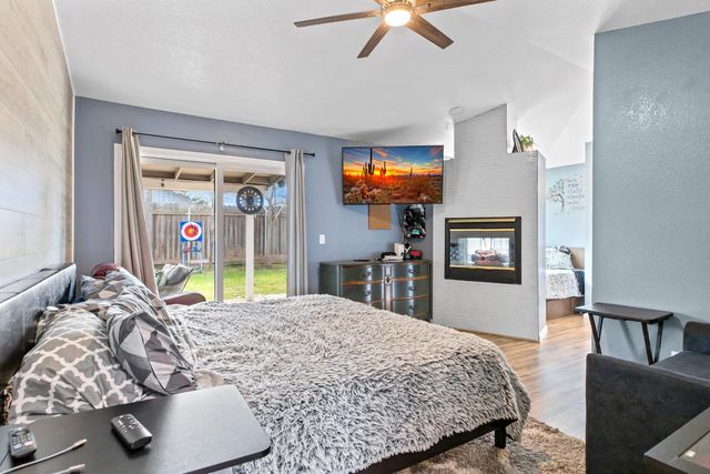 194 W Elm Ave, Galt, CA 95632