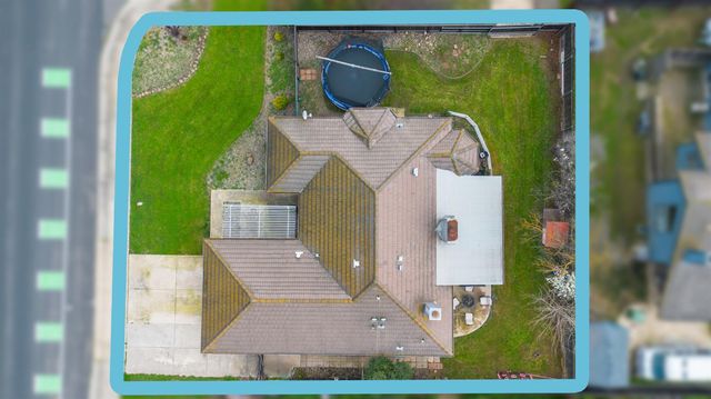 194 W Elm Ave, Galt, CA 95632