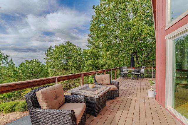 10285 Ponderosa Way, Pine Grove, CA 95665