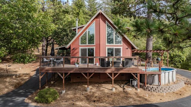 10285 Ponderosa Way, Pine Grove, CA 95665