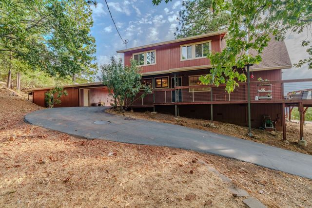 10285 Ponderosa Way, Pine Grove, CA 95665
