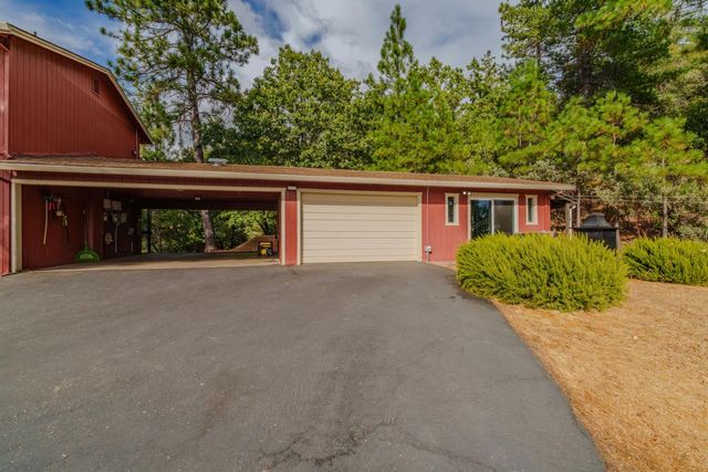 10285 Ponderosa Way, Pine Grove, CA 95665