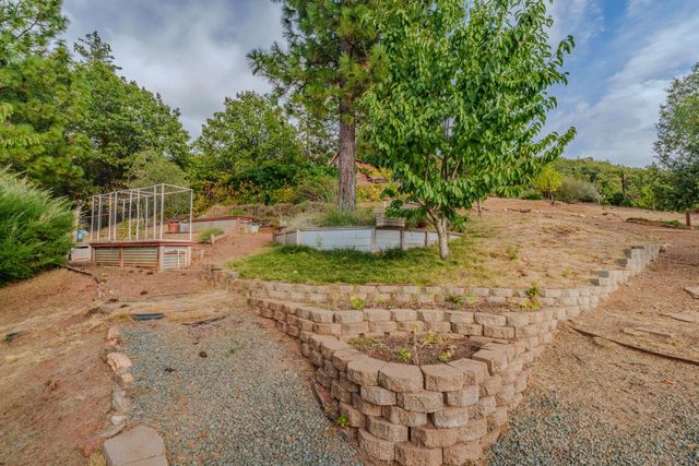 10285 Ponderosa Way, Pine Grove, CA 95665