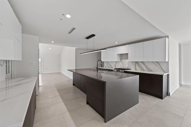 7409 Touchstone Street, Houston, TX 77028