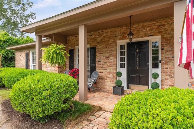 2212 Knollwood Drive, Mobile, AL 36609