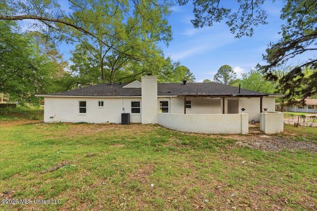 1201 Rockingham Drive, Clinton, MS 39056