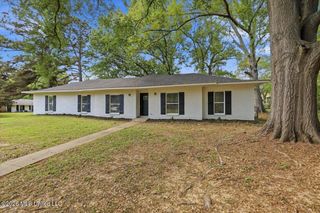 1201 Rockingham Drive, Clinton, MS 39056